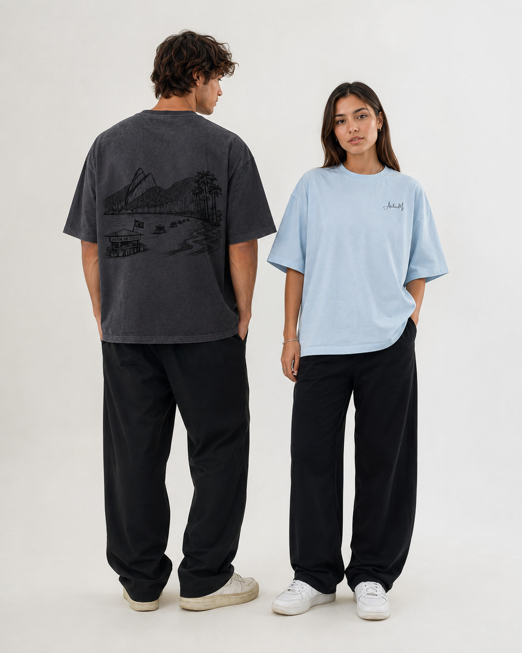 Mann und Frau tragen Brasilien Oversized T-Shirts von Marie Atelier